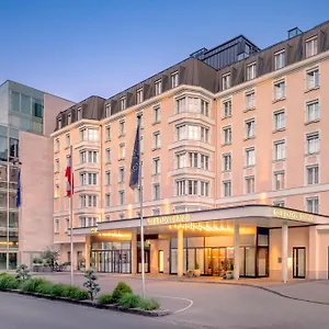 Отель Sheraton Grand *****