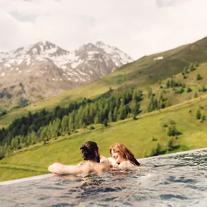 **** Hotel Schoene Aussicht Austria