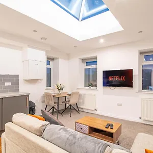  Aparthotel Hayy Dealhouse United Kingdom