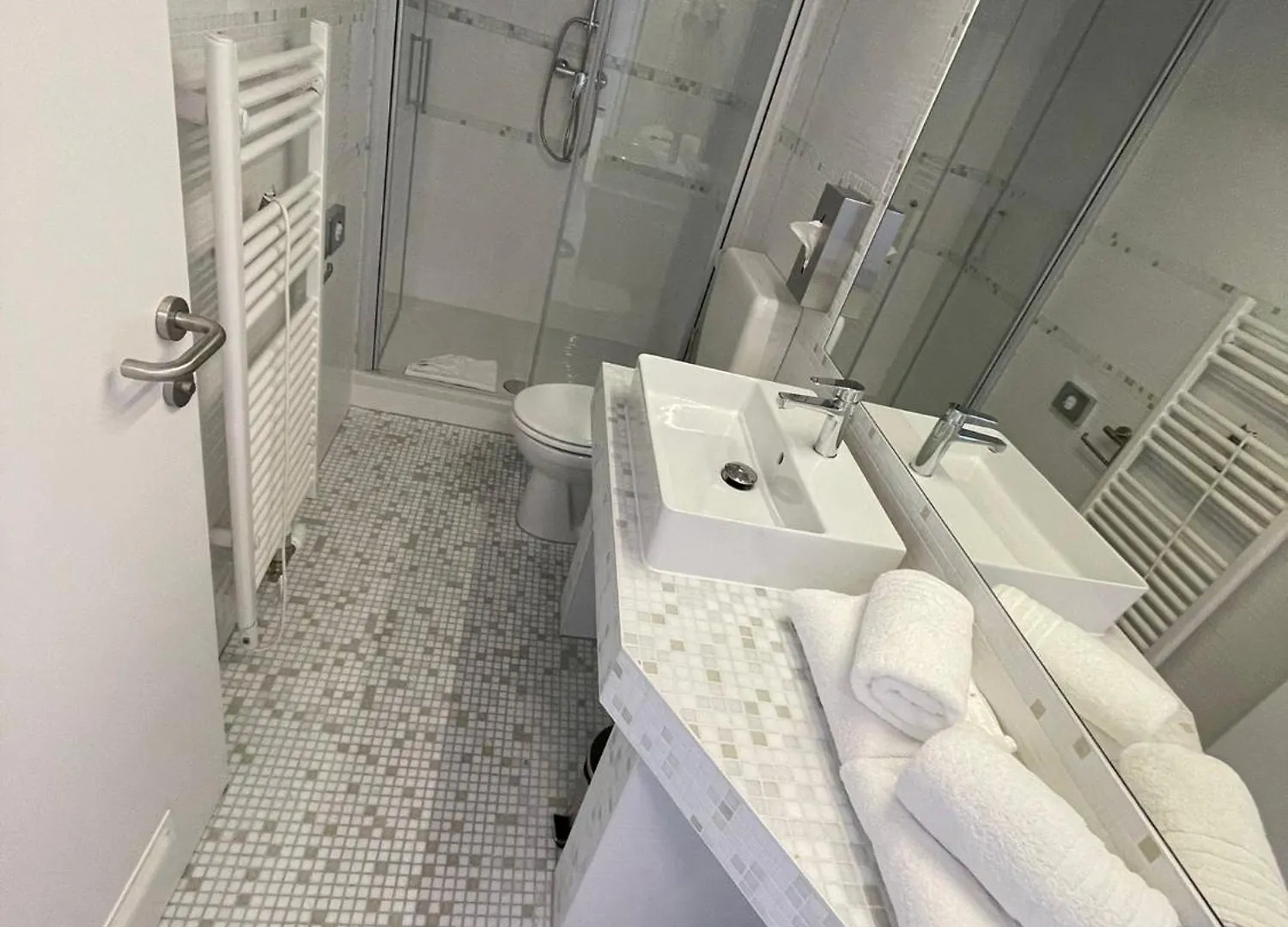 Ch-Hotel Luka Wien 2*,  Österreich